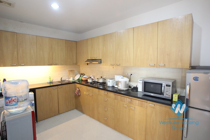High quality apartment with lake view for rent in Xuan Dieu street, Tay Ho, Hanoi